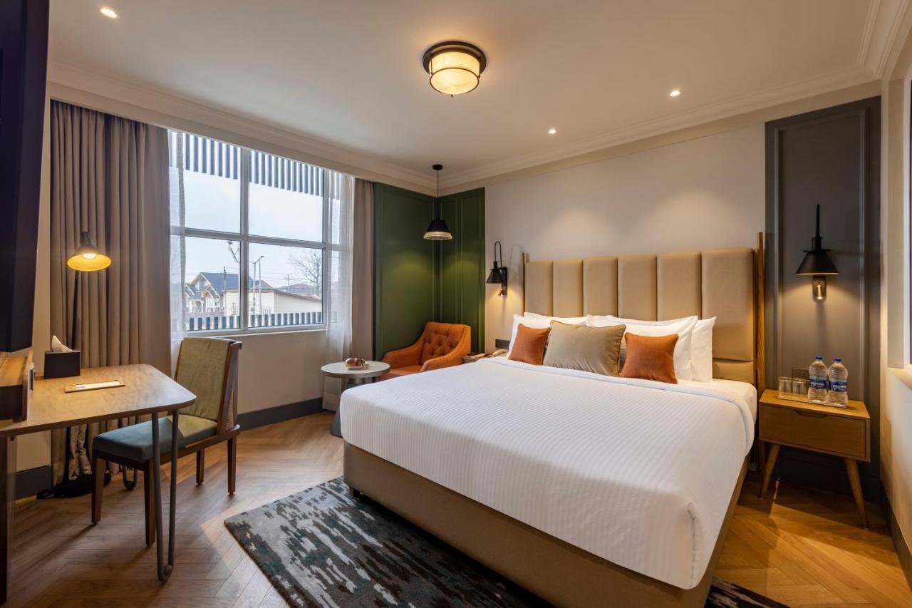 Sarovar Portico Srinagar Dış mekan fotoğraf